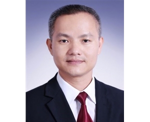 副校长华金平